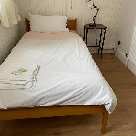 Renovated 4-Bed Home - Sleeps 9 - Parking - Spa แบล็คพูล ภายนอก รูปภาพ