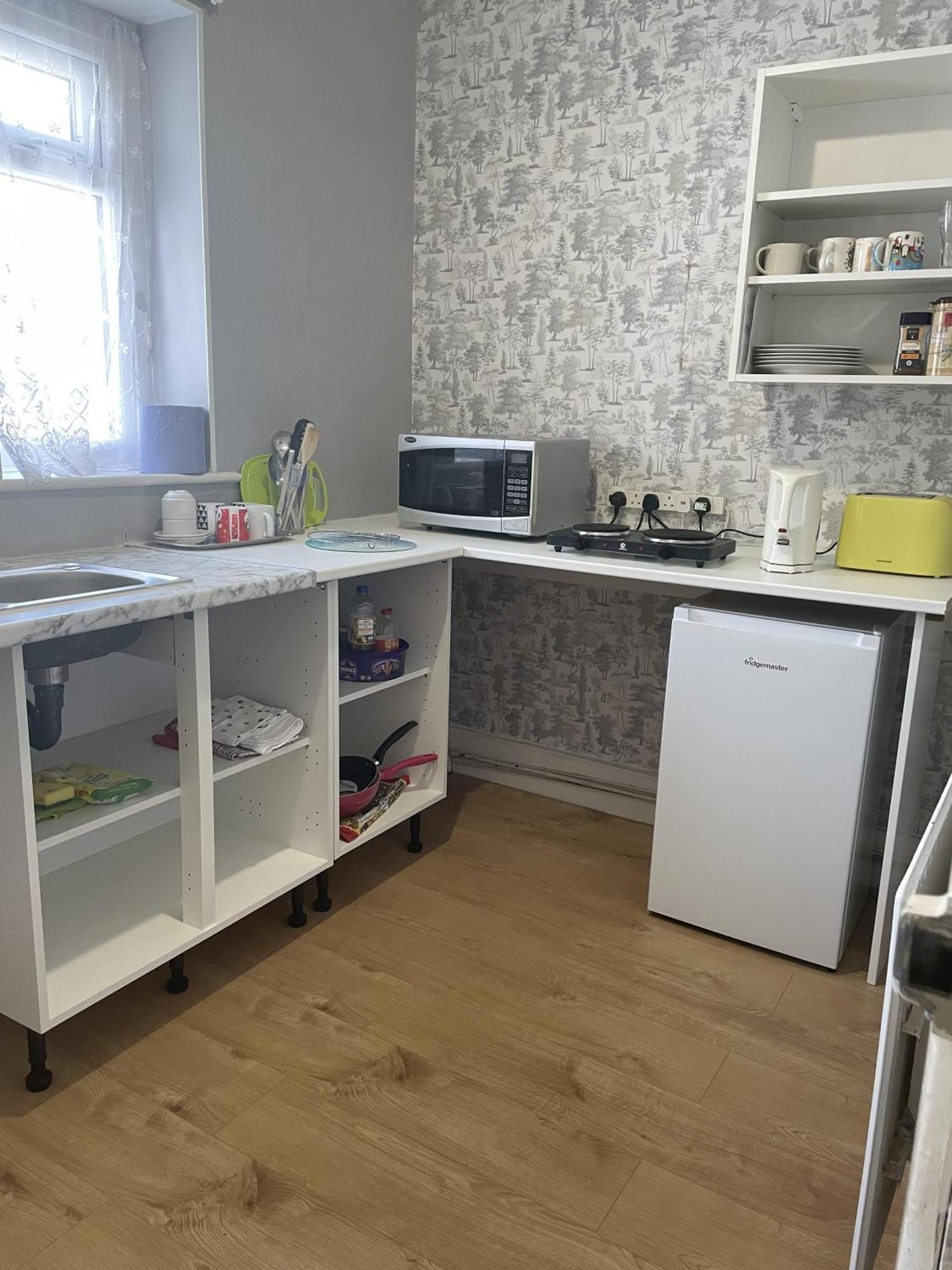 Renovated 4-Bed Home - Sleeps 9 - Parking - Spa แบล็คพูล ภายนอก รูปภาพ